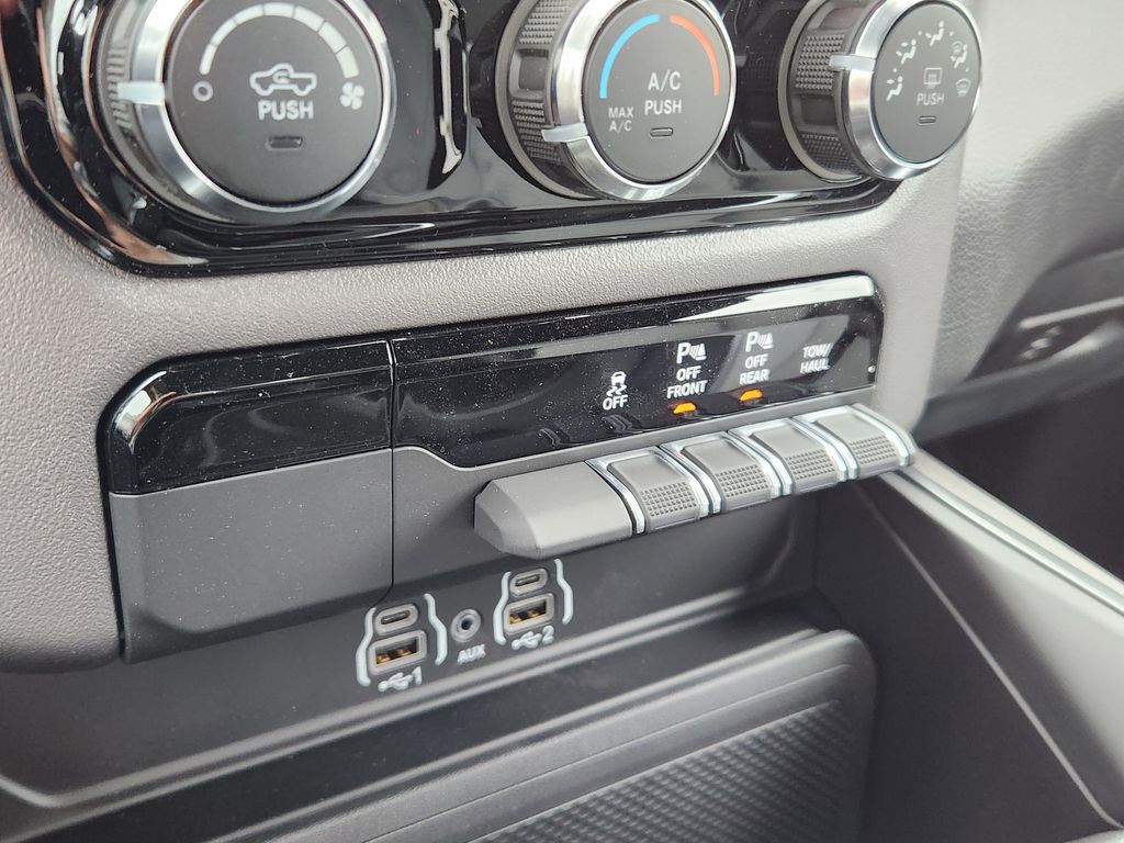 2026 RAM 1500 Big Horn/Lone Star - Photo 25