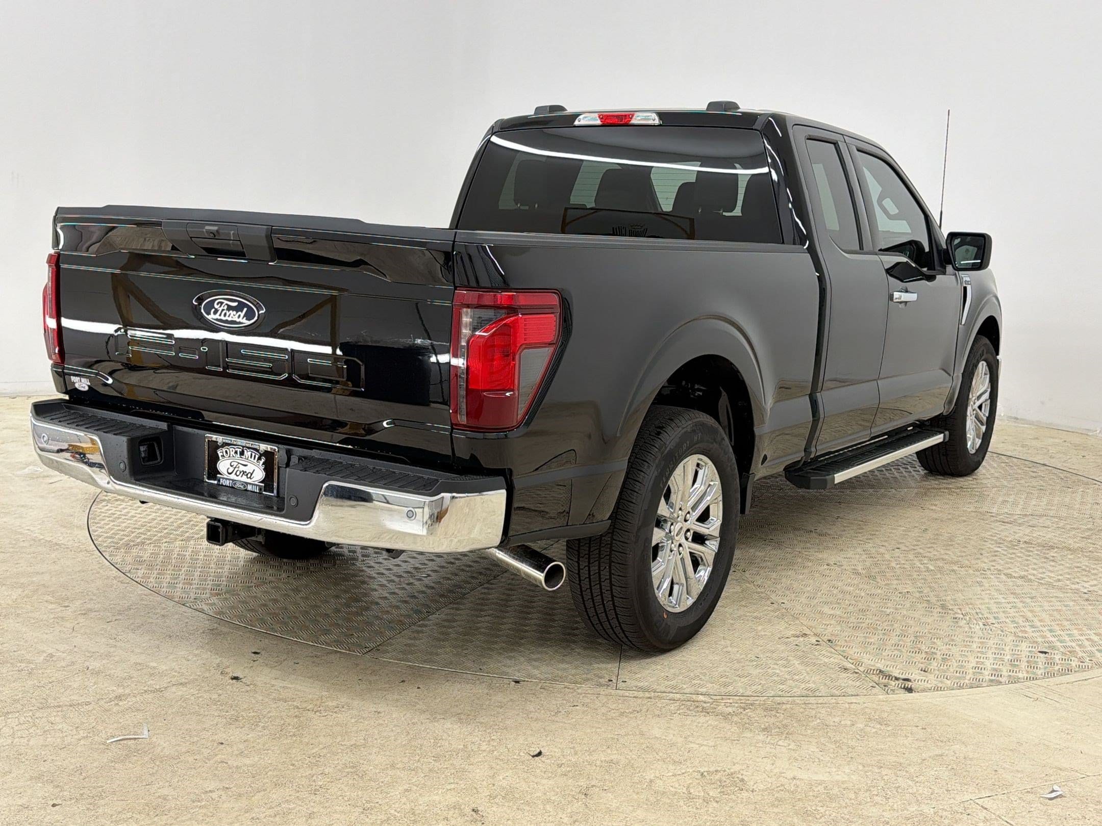 2026 Ford F-150 XLT - Photo 9