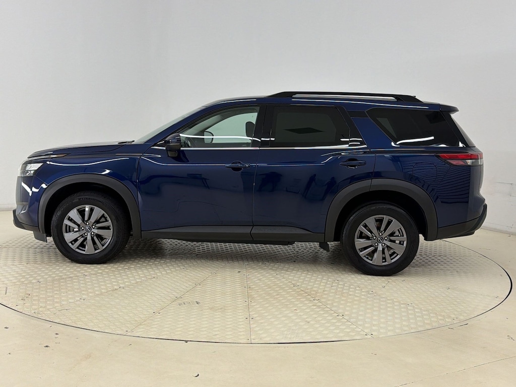 Used 2025 Nissan Pathfinder SV SUV