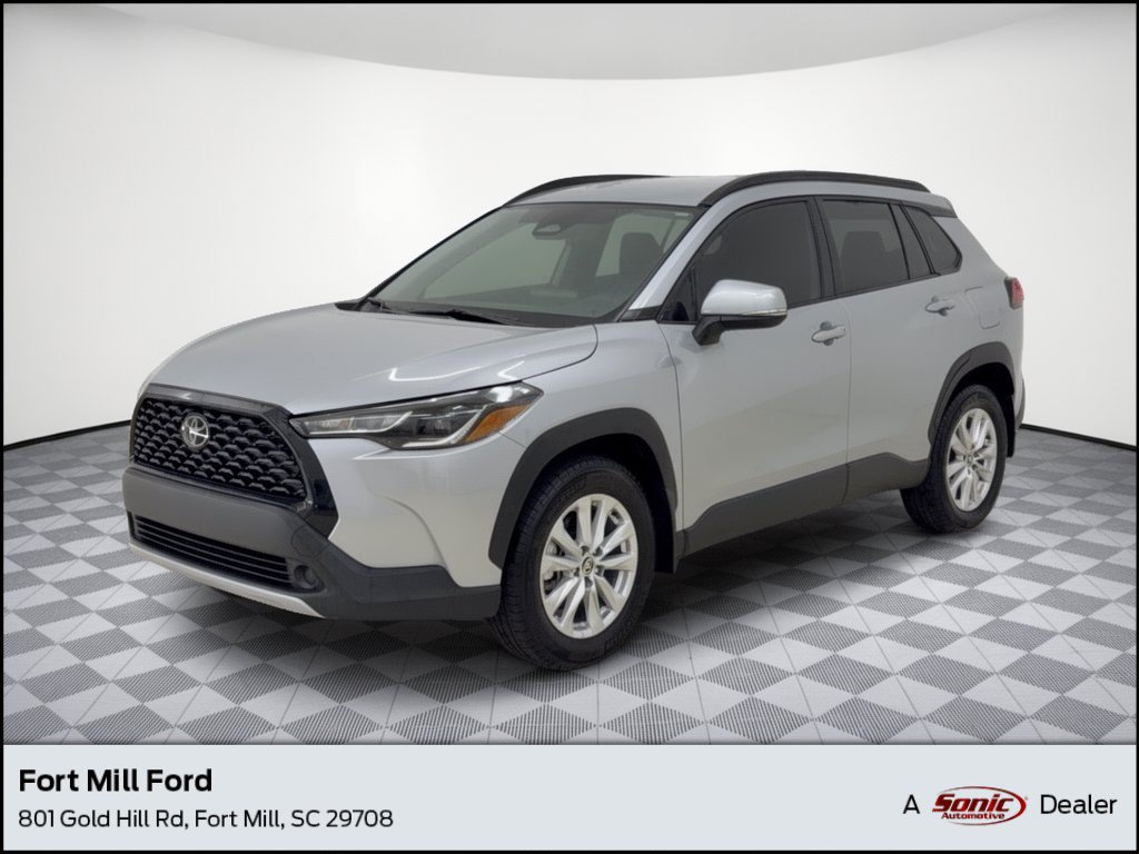 2024 Toyota Corolla Cross LE