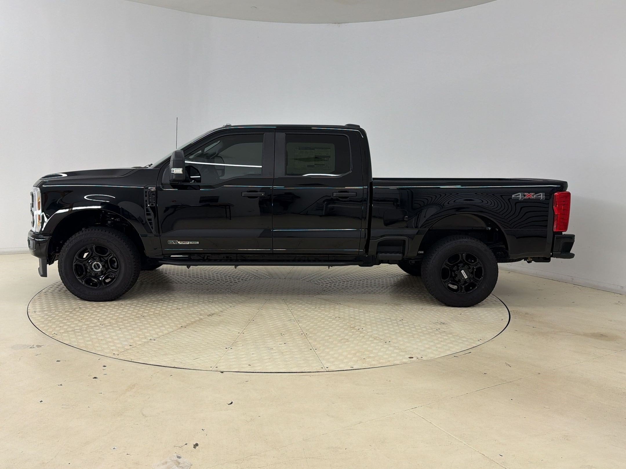 2026 Ford F-250 Super Duty XL - Photo 2