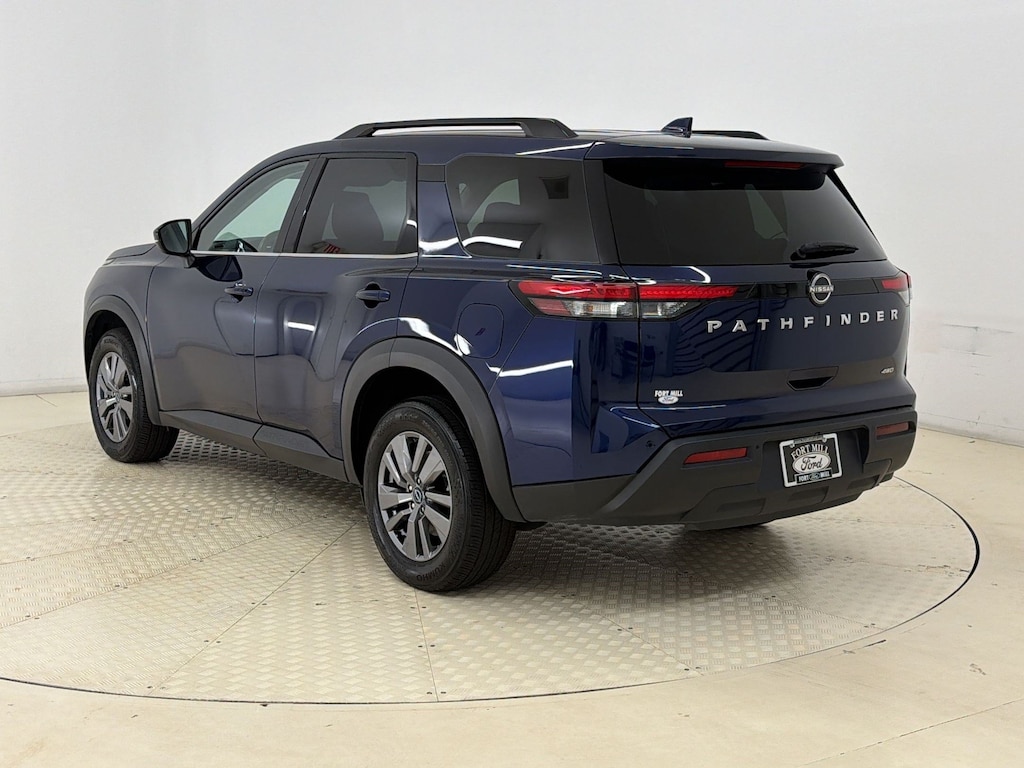 Used 2025 Nissan Pathfinder SV SUV
