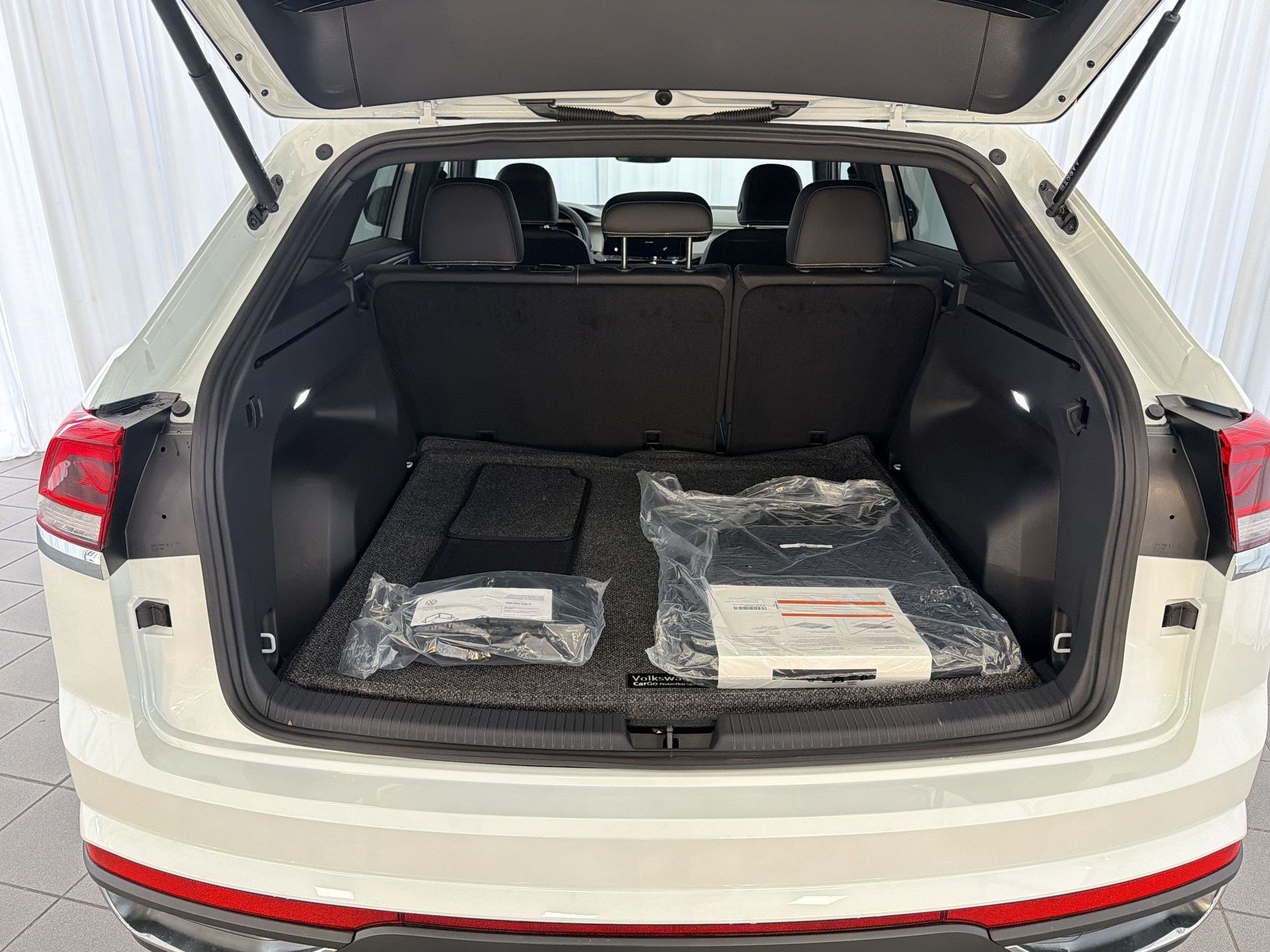 2026 Volkswagen Atlas Cross Sport SE - Photo 31