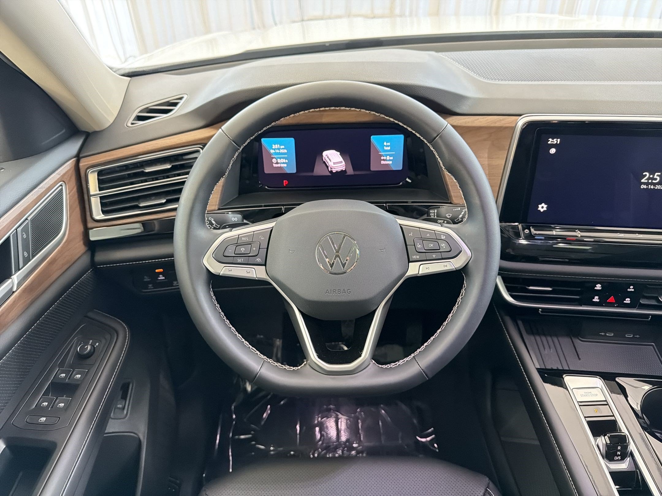 2026 Volkswagen Atlas SE w/Tech - Photo 23