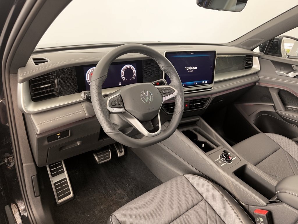 New 2026 Volkswagen Tiguan SE R-Line Black SUV
