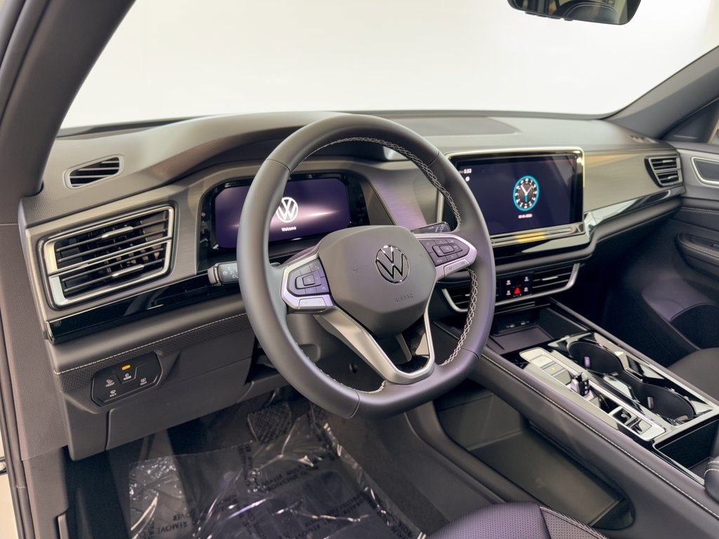 New 2026 Volkswagen Atlas Cross Sport SE w/Technology SUV