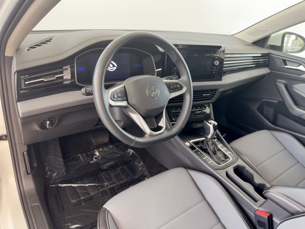 Certified 2026 Volkswagen Jetta SE SE Auto