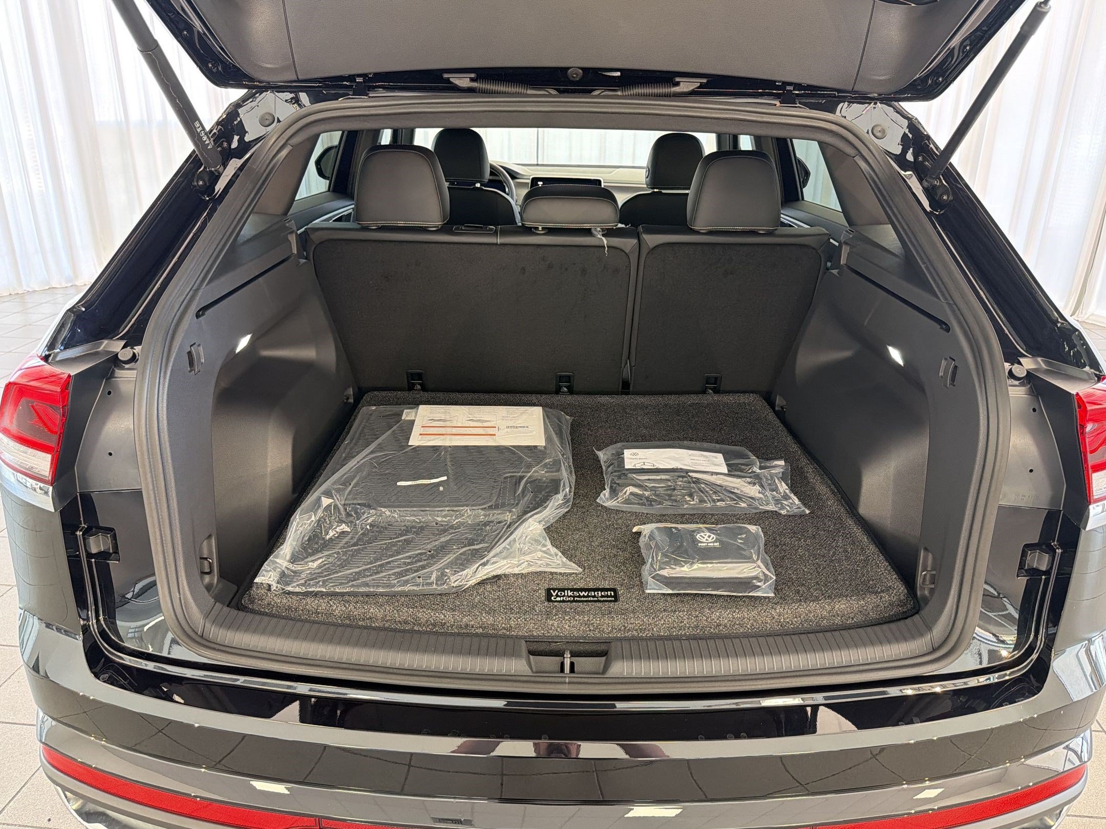 2026 Volkswagen Atlas Cross Sport SE - Photo 32