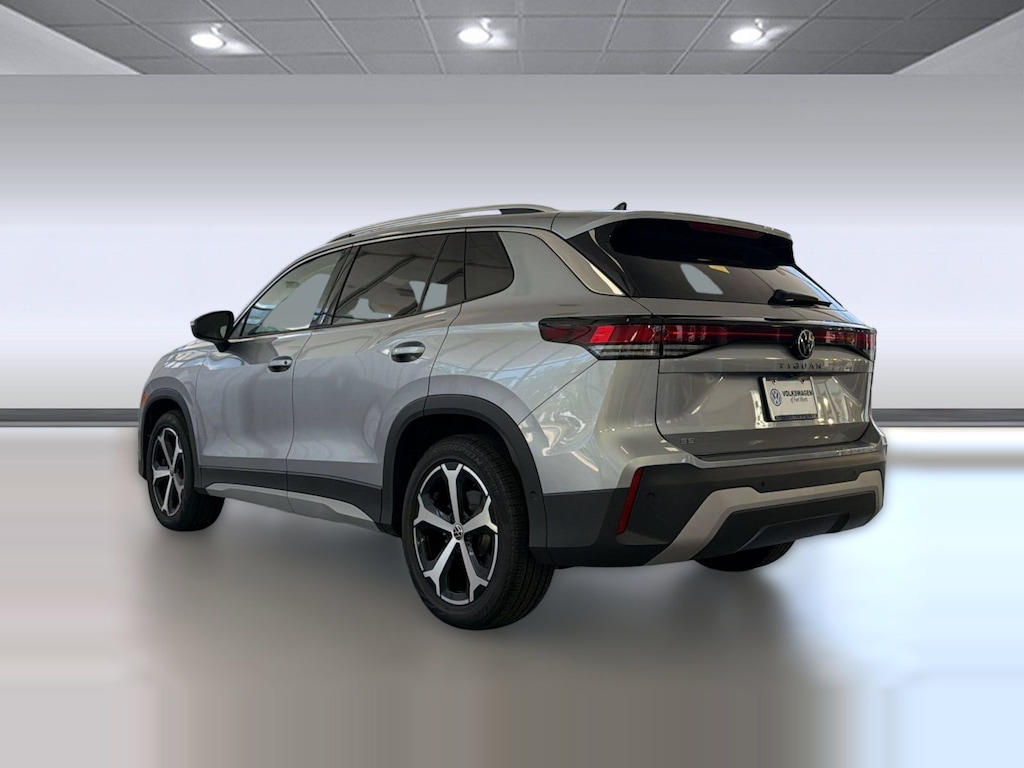 New 2026 Volkswagen Tiguan SE SUV