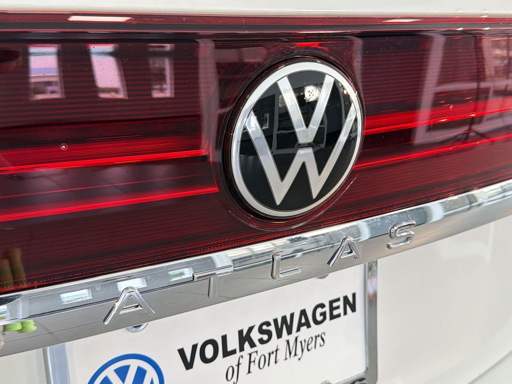 2026 Volkswagen Atlas SE w/Tech - Photo 36