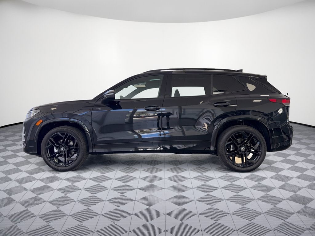 New 2026 Volkswagen Tiguan SE R-Line Black SUV