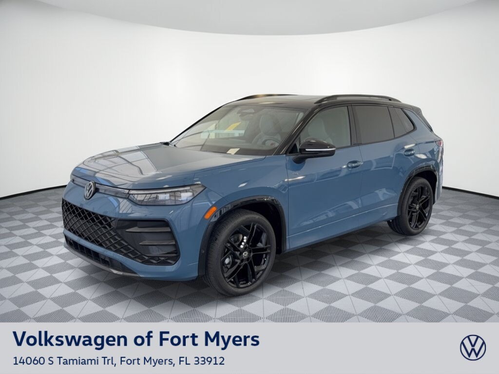 New 2026 Volkswagen Tiguan SE R-Line Black SUV