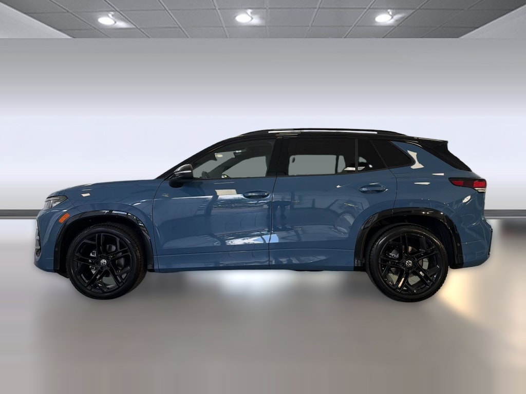 New 2026 Volkswagen Tiguan SE R-Line Black SUV