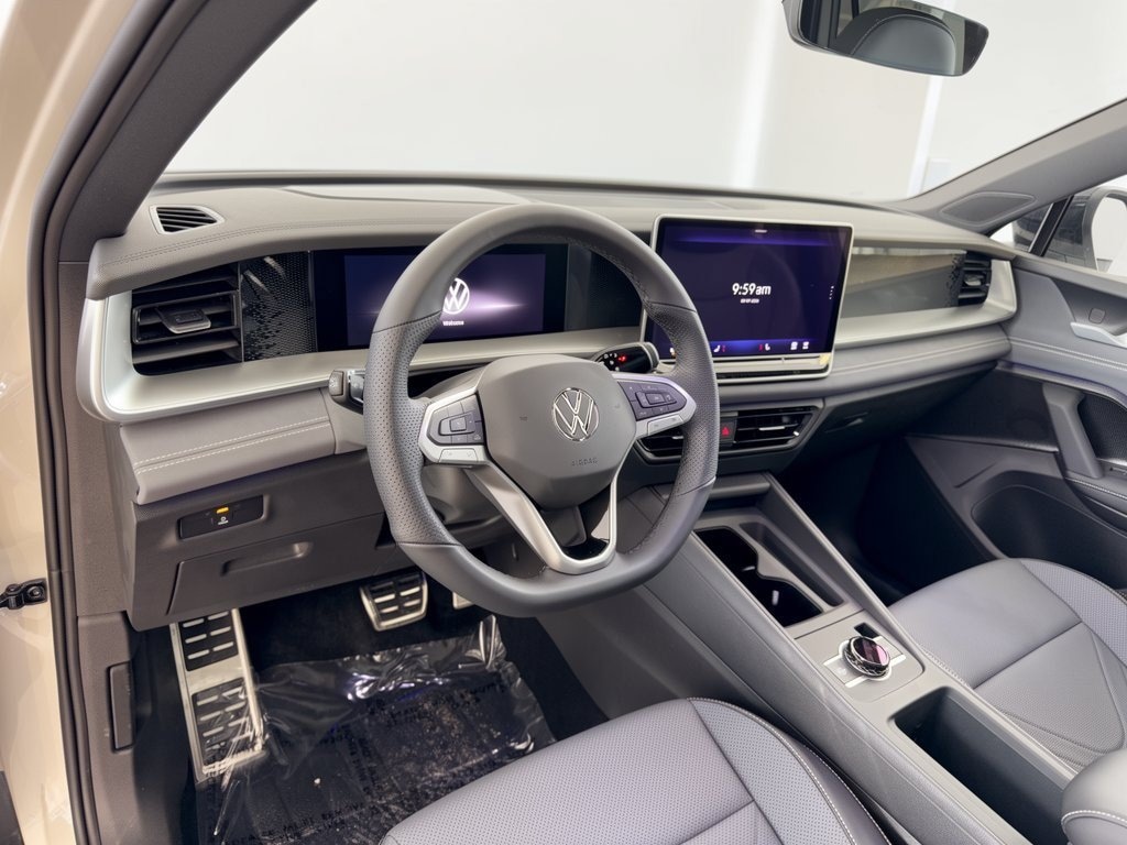 New 2026 Volkswagen Tiguan SE R-Line Black SUV