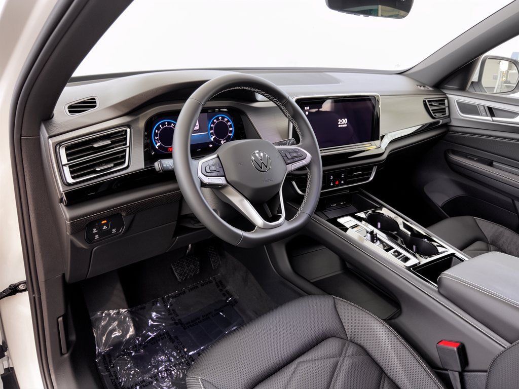 New 2026 Volkswagen Atlas Cross Sport SE w/Technology SUV