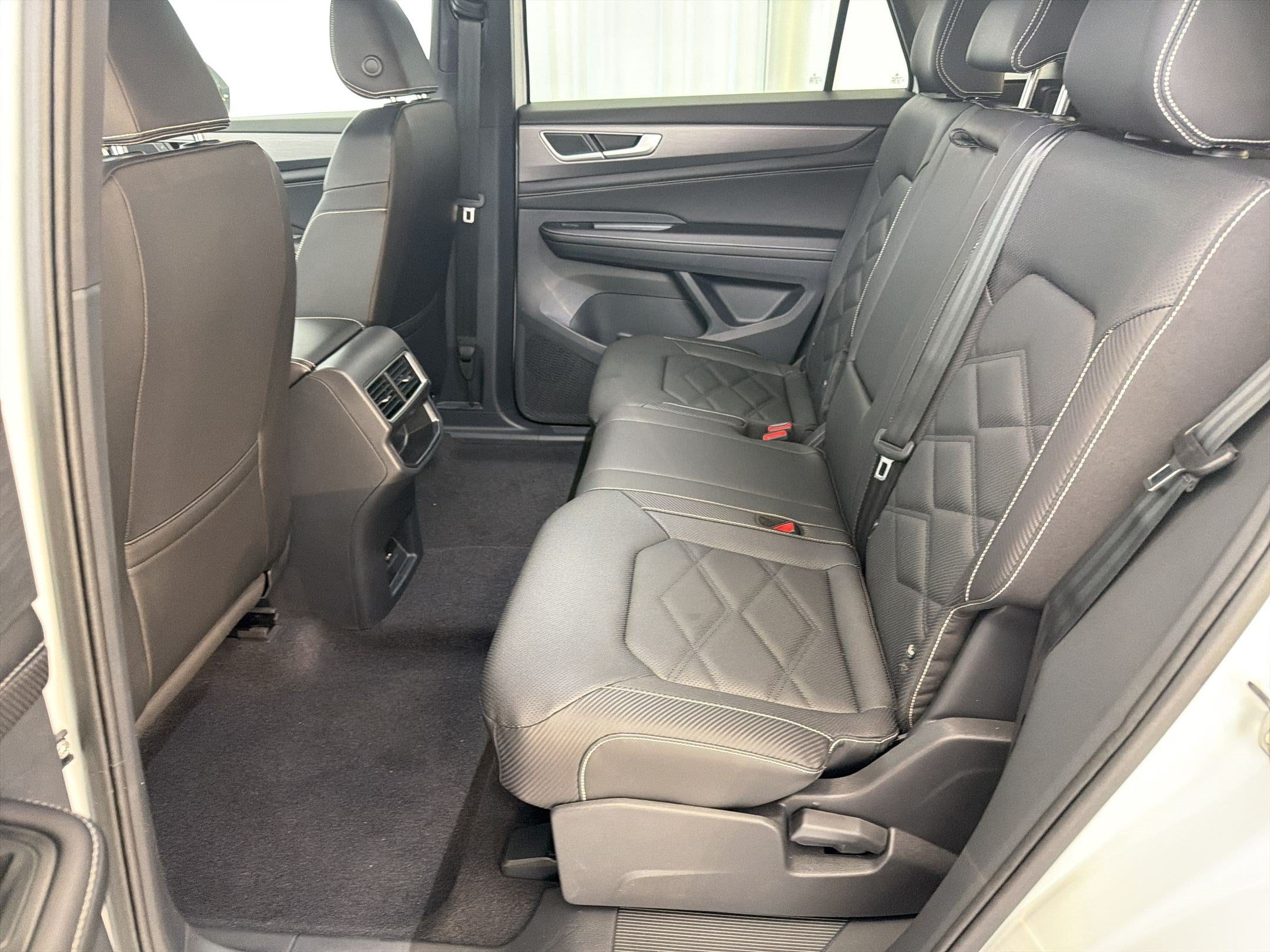 2026 Volkswagen Atlas Cross Sport SE - Photo 15