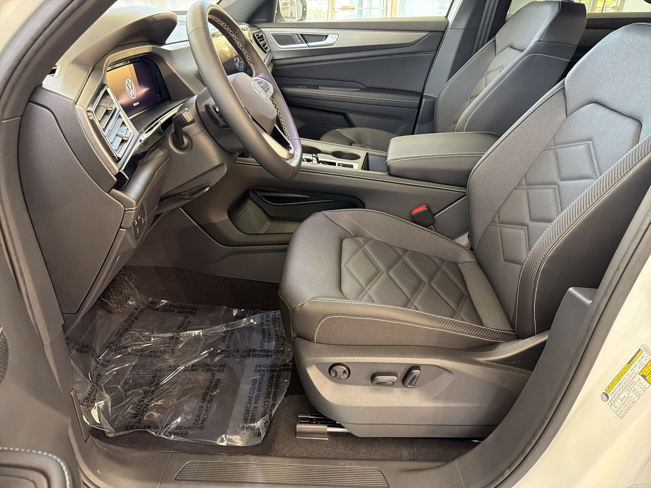 2026 Volkswagen Atlas Cross Sport SE - Photo 5