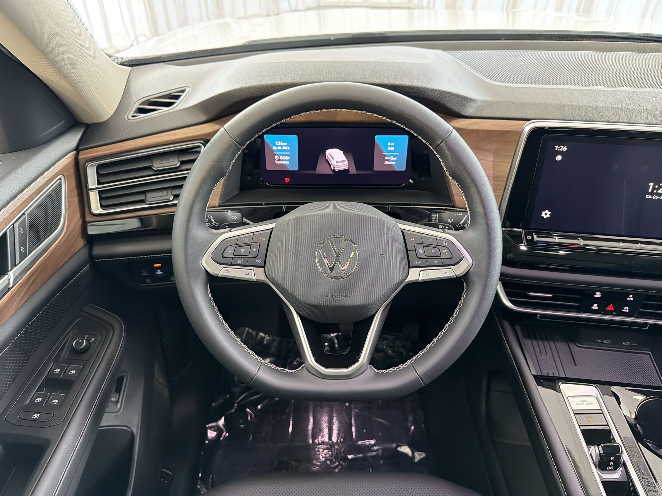 2026 Volkswagen Atlas SE w/Tech - Photo 18