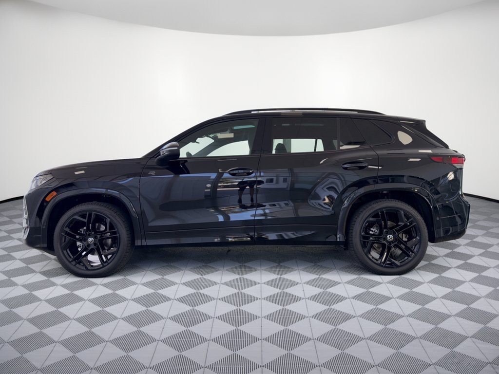 New 2026 Volkswagen Tiguan SE R-Line Black SUV