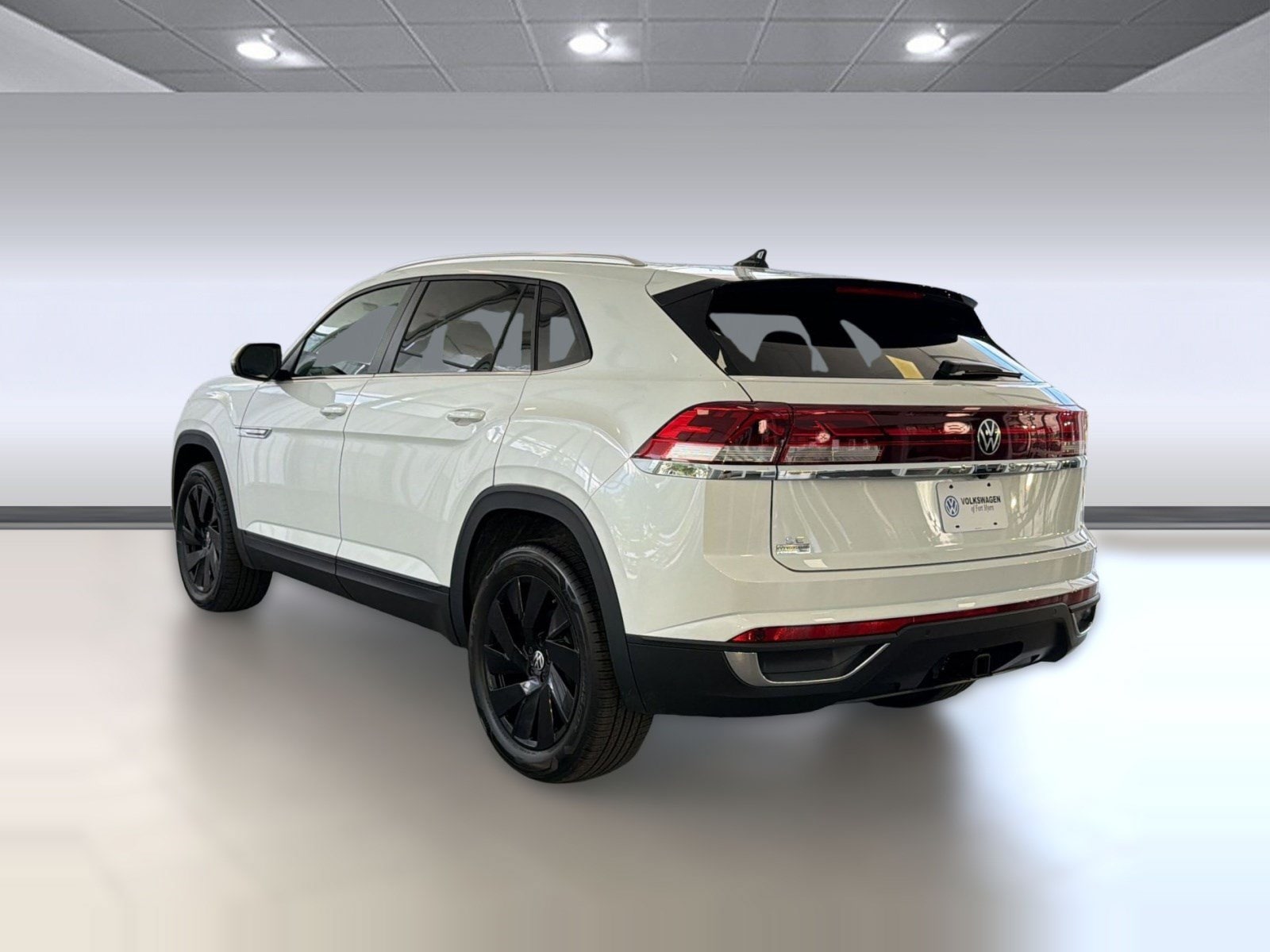 2026 Volkswagen Atlas Cross Sport SE w/Tech - Photo 3