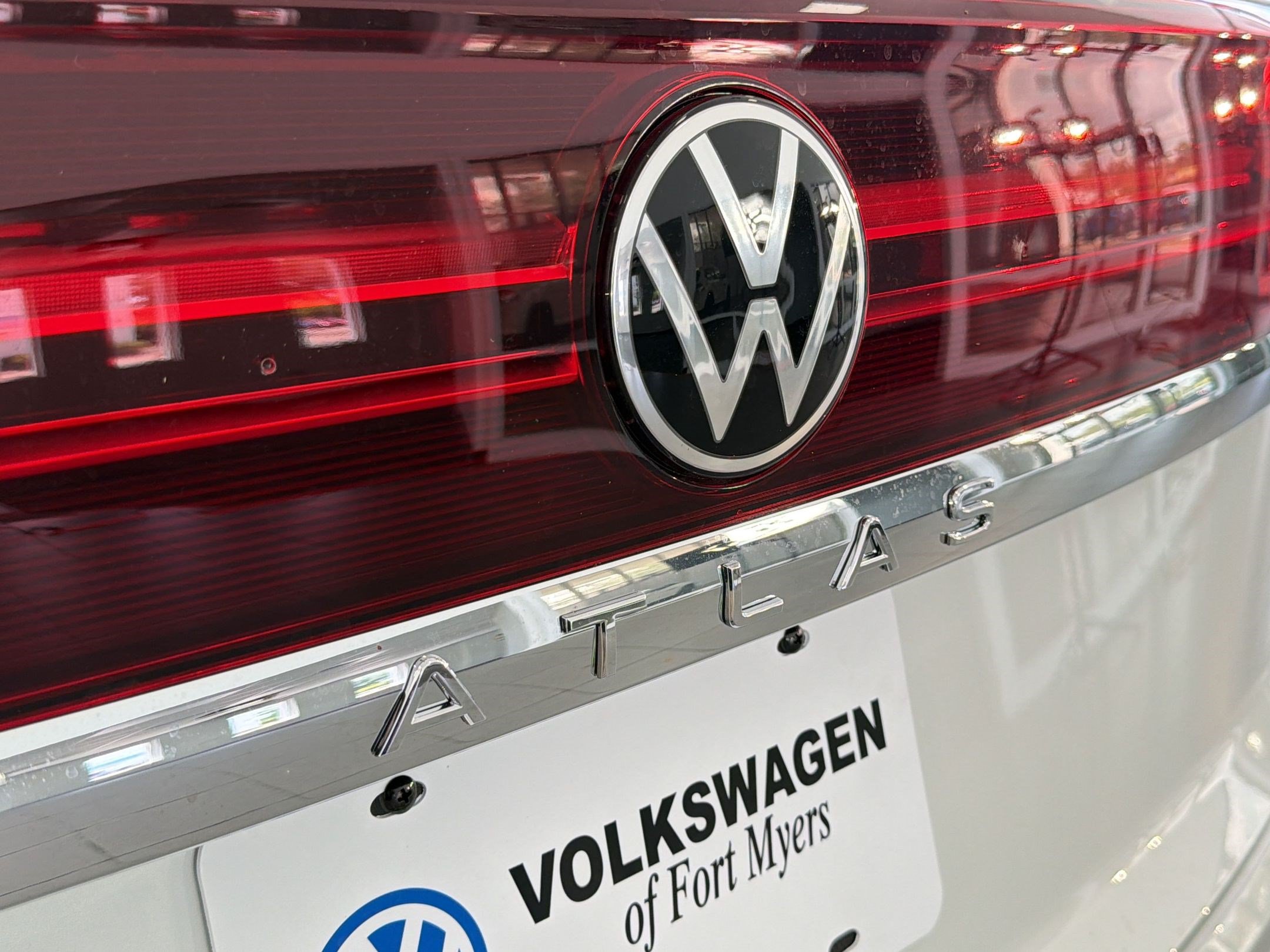 2026 Volkswagen Atlas Cross Sport SE w/Tech - Photo 35