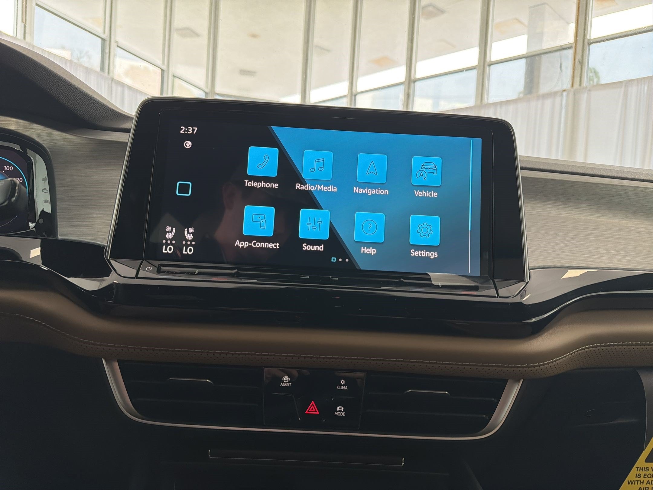 2026 Volkswagen Atlas Cross Sport SE - Photo 20