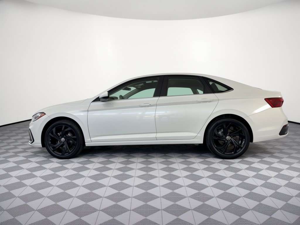 New 2027 Volkswagen Jetta 1.5T SE Sedan