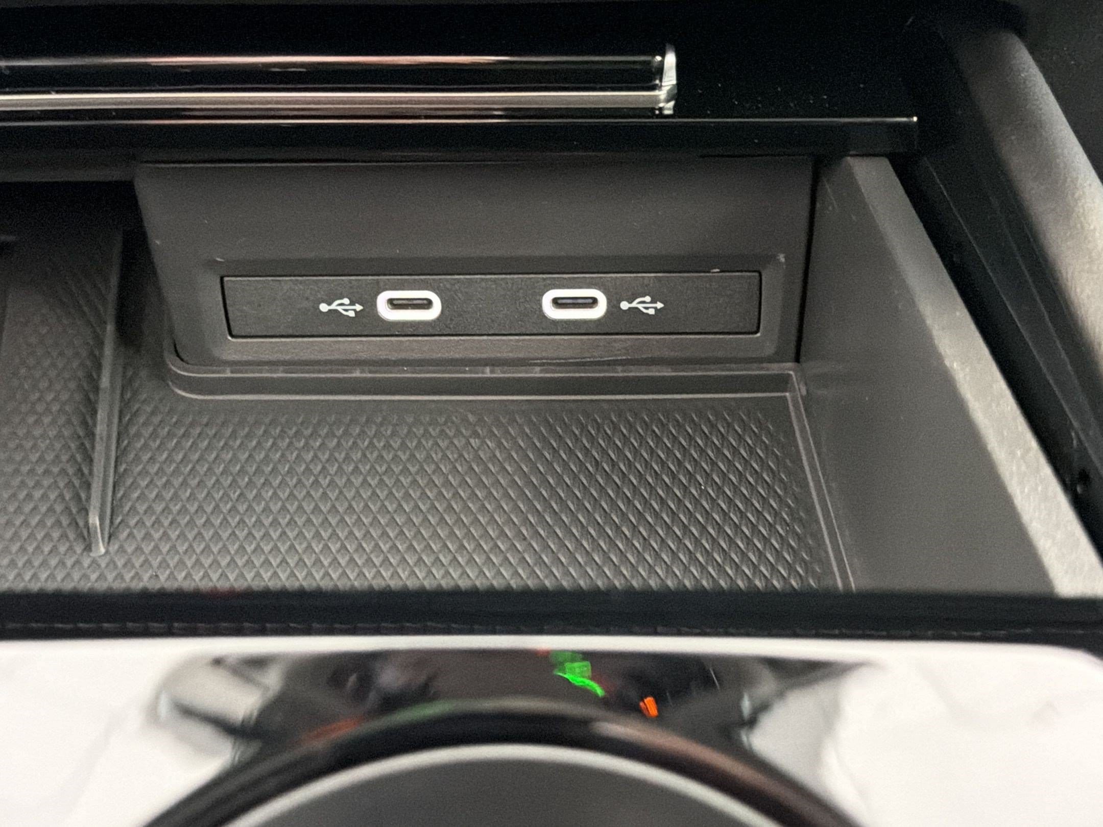 2026 Volkswagen Atlas SE w/Tech - Photo 31