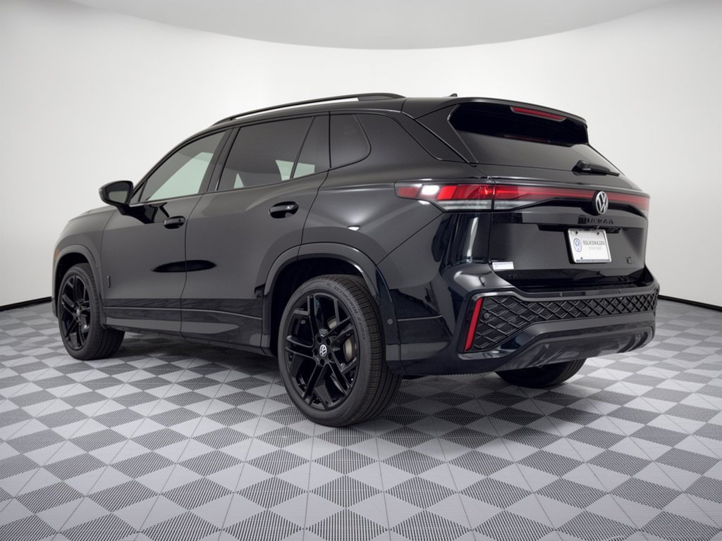 New 2026 Volkswagen Tiguan SE R-Line Black SUV