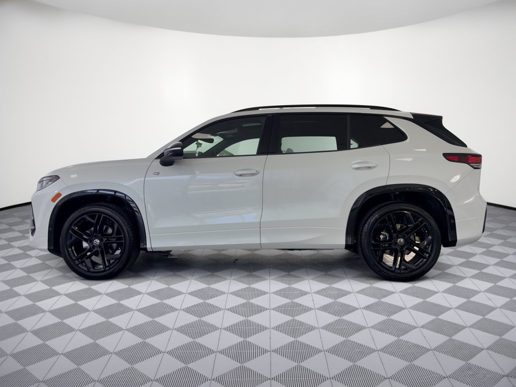 New 2026 Volkswagen Tiguan SE R-Line Black SUV