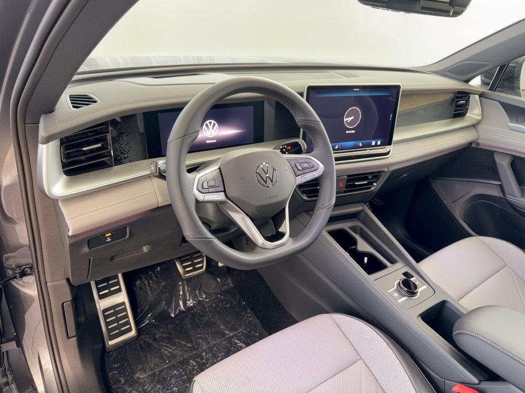 New 2026 Volkswagen Tiguan SE R-Line Black SUV