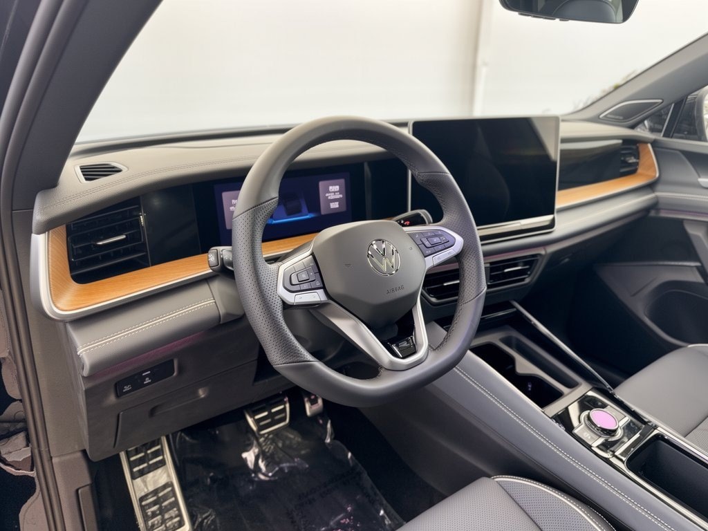 New 2026 Volkswagen Tiguan SEL R-Line Turbo SUV