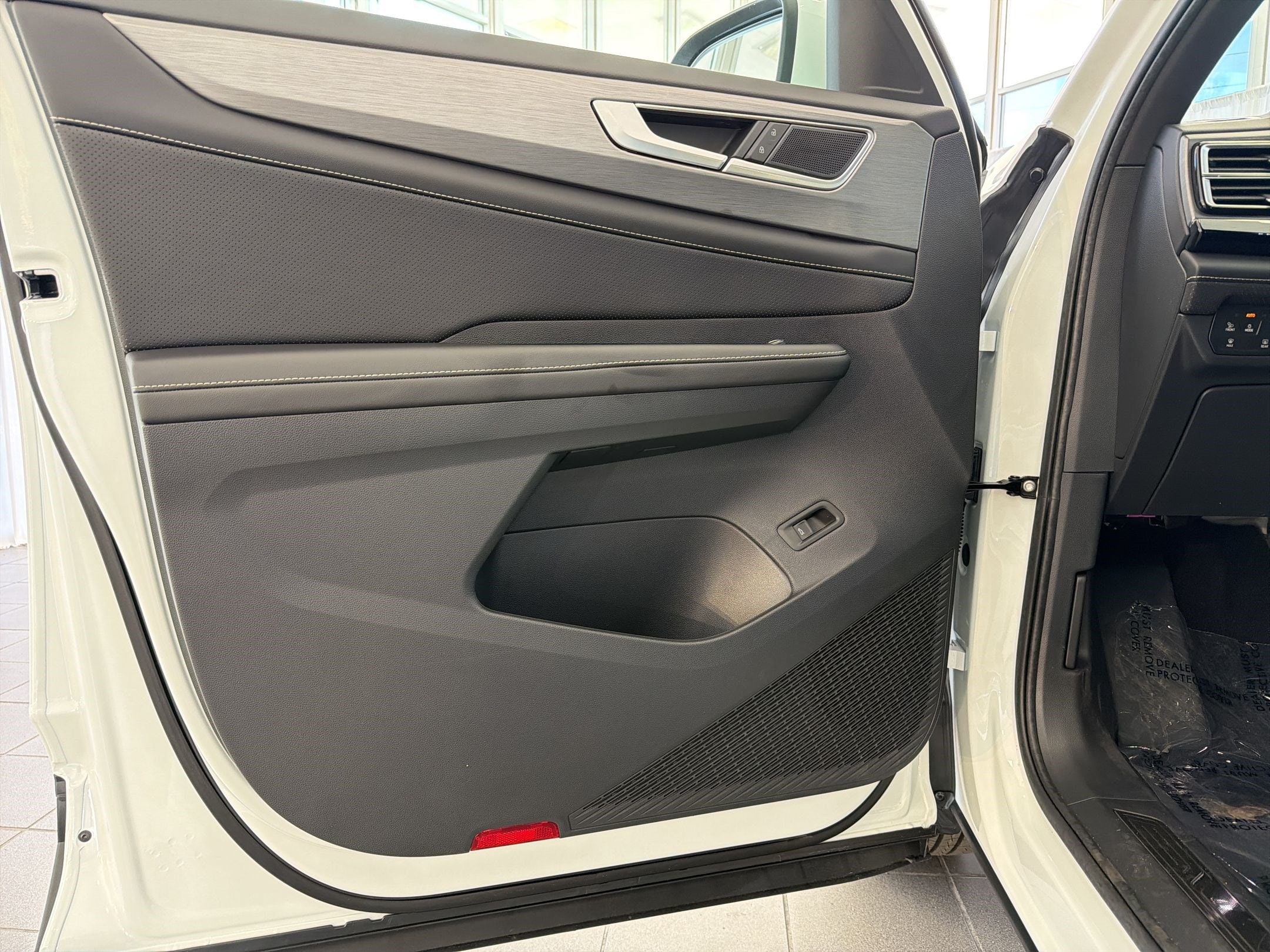 2026 Volkswagen Atlas Cross Sport SE w/Tech - Photo 21