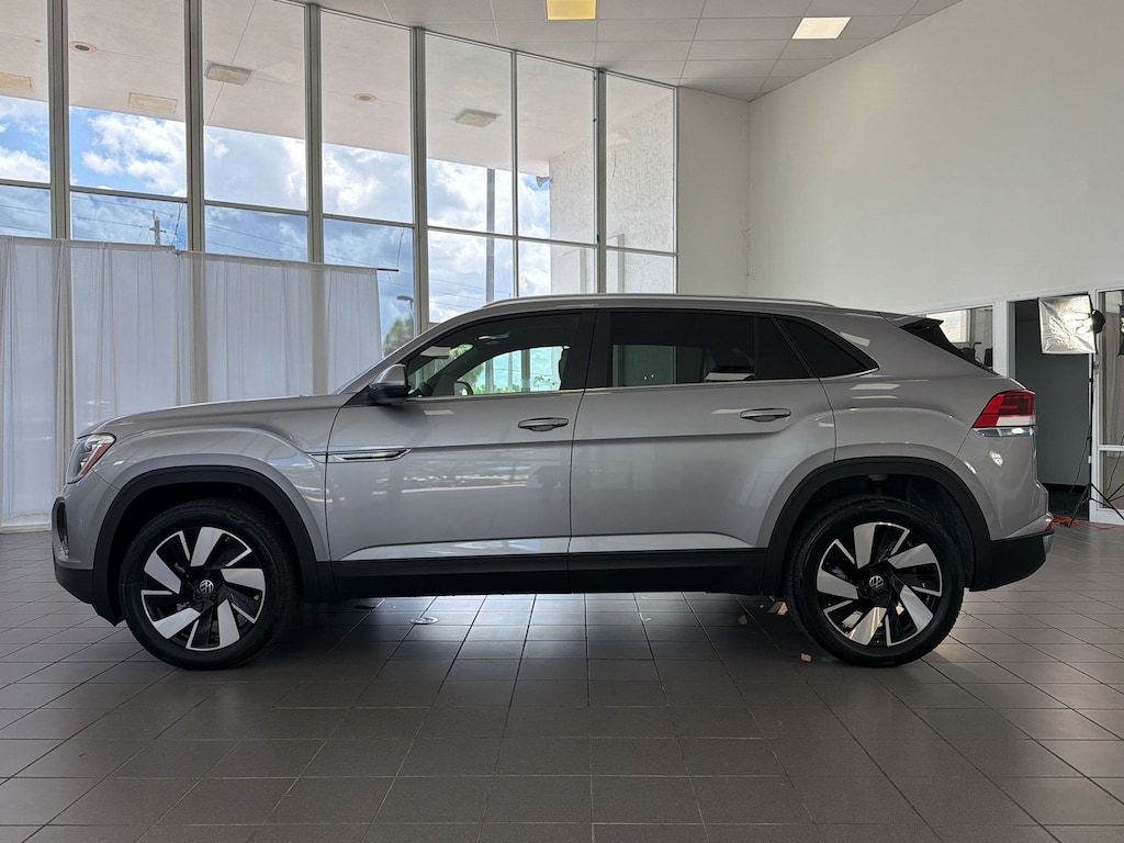 New 2026 Volkswagen Atlas Cross Sport SE w/Technology SUV