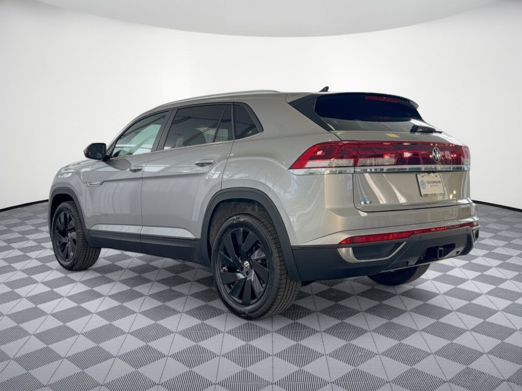 New 2026 Volkswagen Atlas Cross Sport SE w/Technology SUV