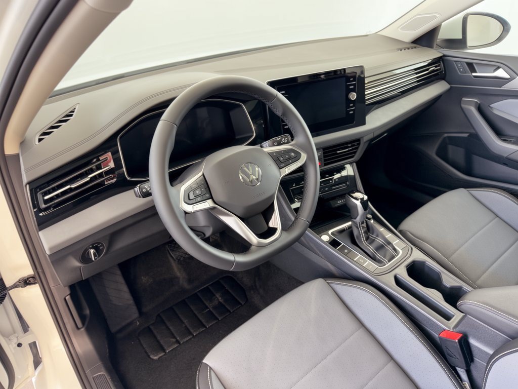 New 2027 Volkswagen Jetta 1.5T SE Sedan