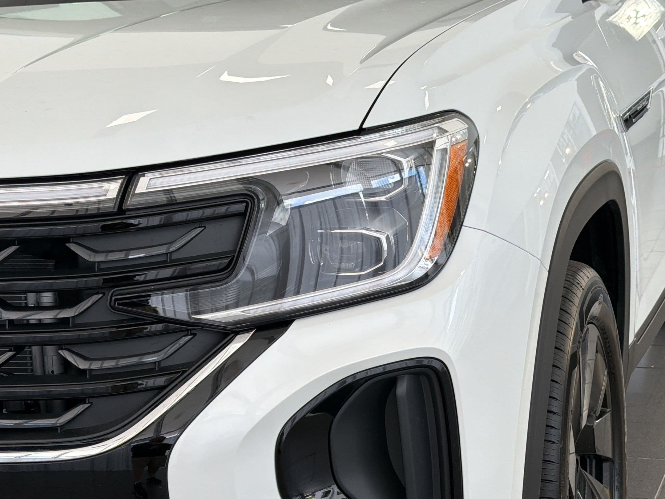 2026 Volkswagen Atlas Cross Sport SE w/Tech - Photo 11