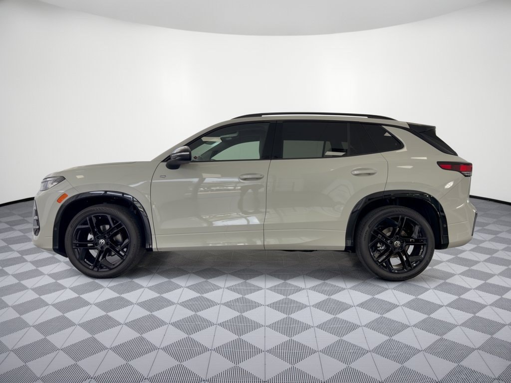 New 2026 Volkswagen Tiguan SE R-Line Black SUV