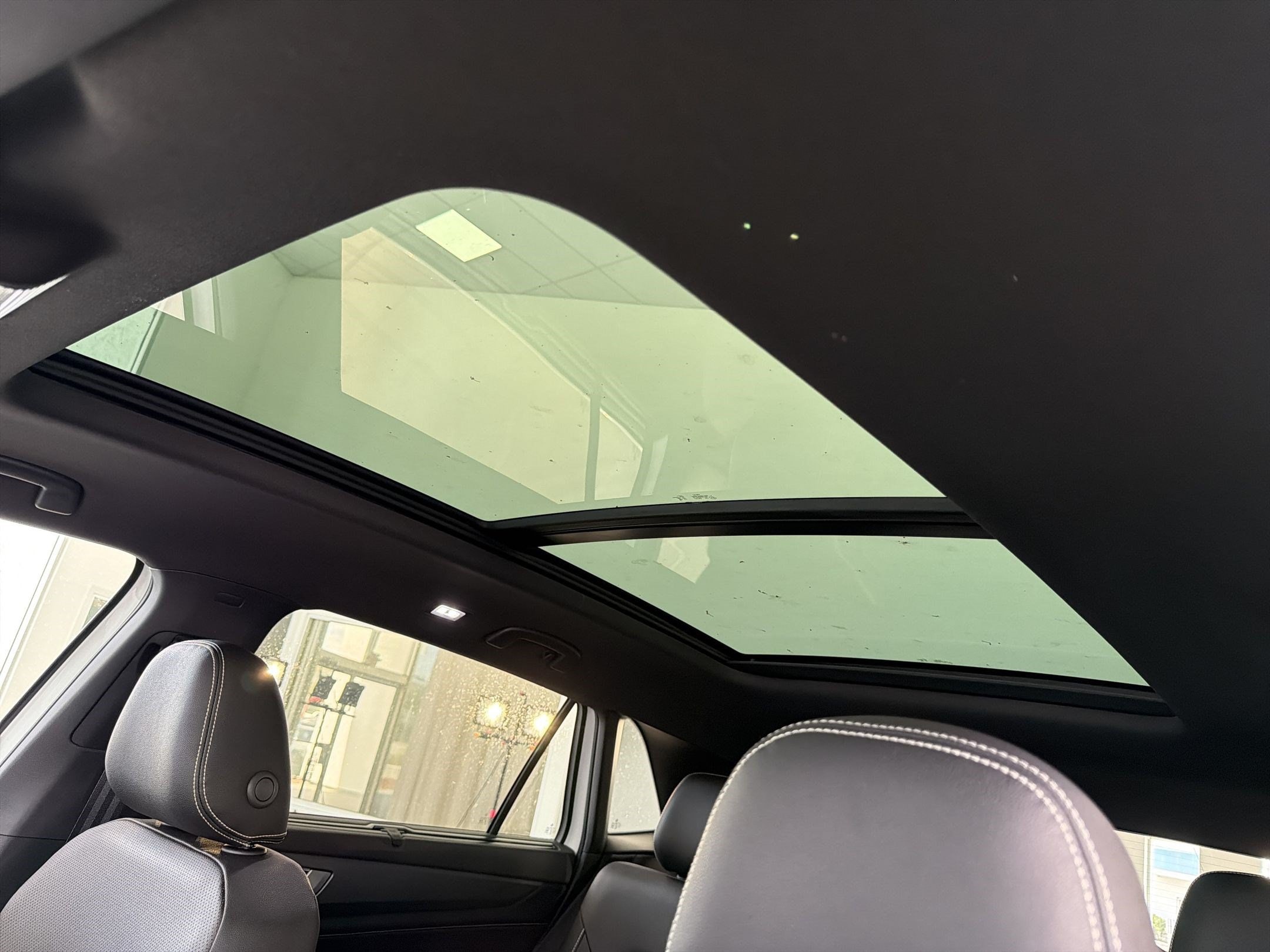 2026 Volkswagen Atlas Cross Sport SE w/Tech - Photo 16