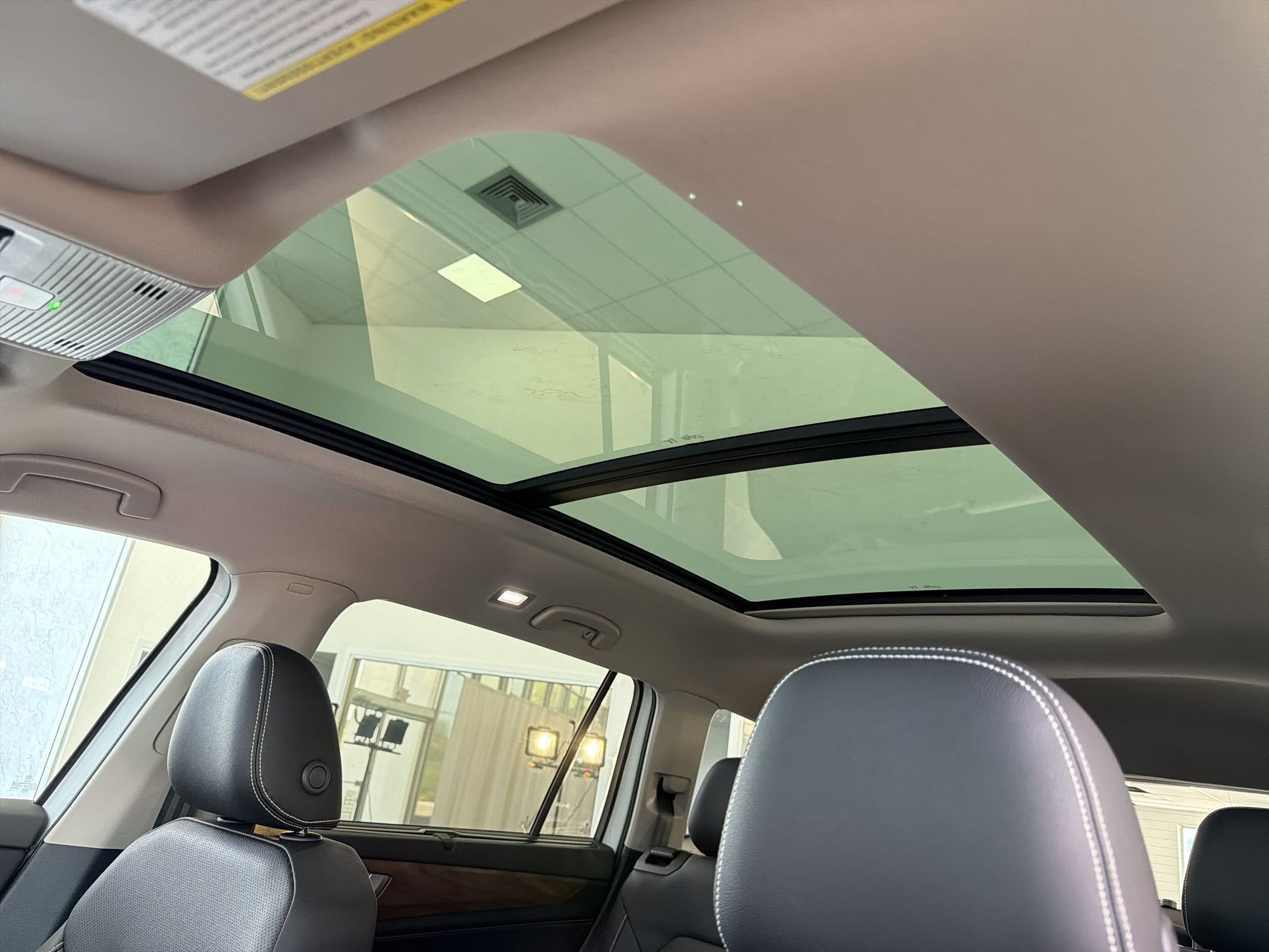 2026 Volkswagen Atlas SE w/Tech - Photo 16