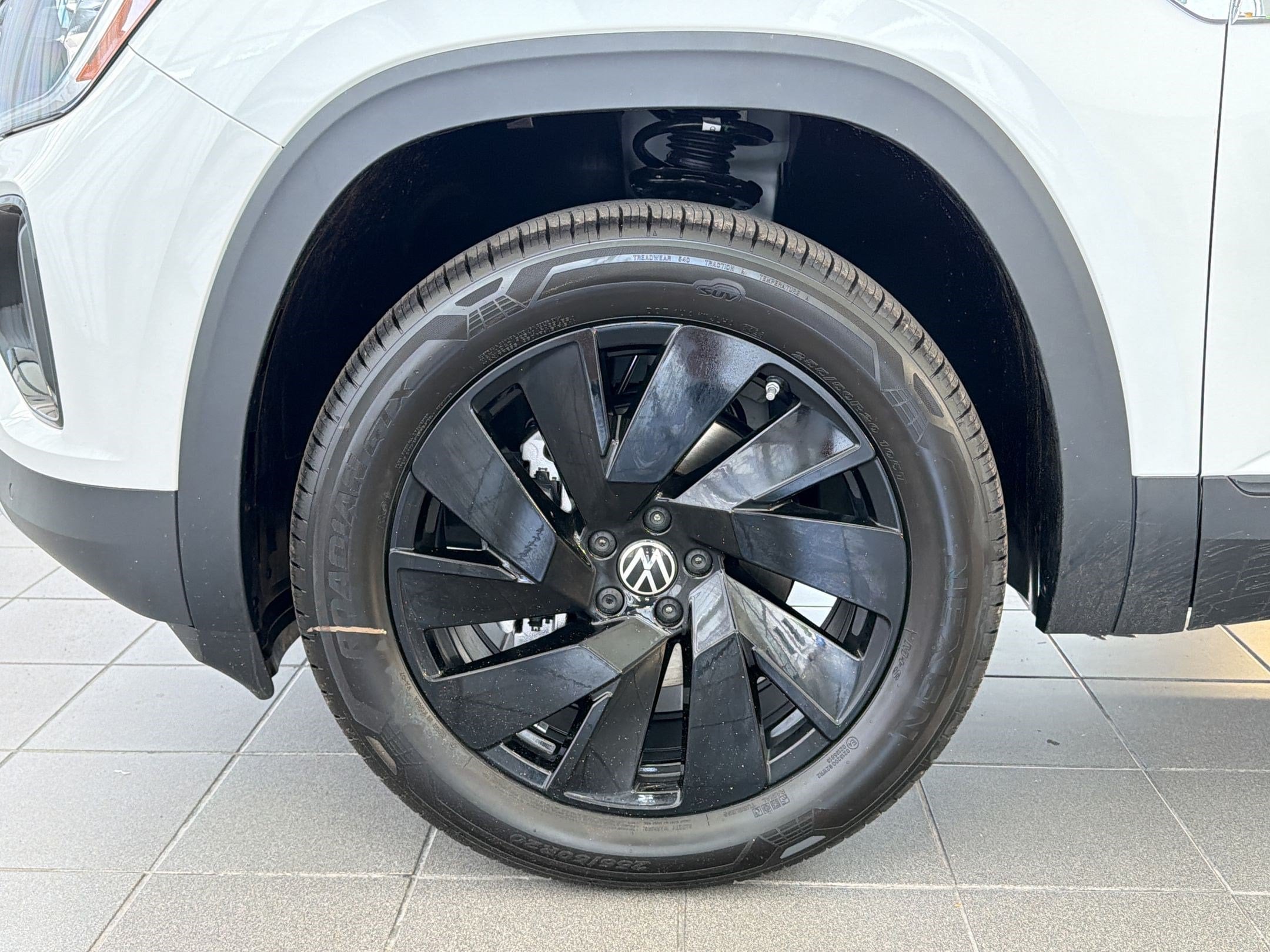 2026 Volkswagen Atlas Cross Sport SE w/Tech - Photo 12