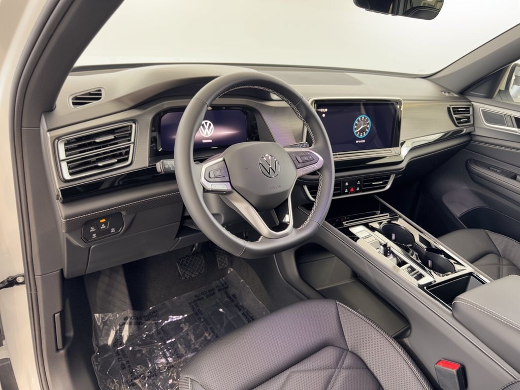 New 2026 Volkswagen Atlas Cross Sport SE w/Technology SUV