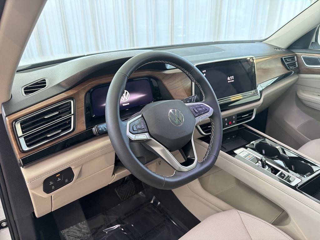 New 2026 Volkswagen Atlas SE w/Technology SUV