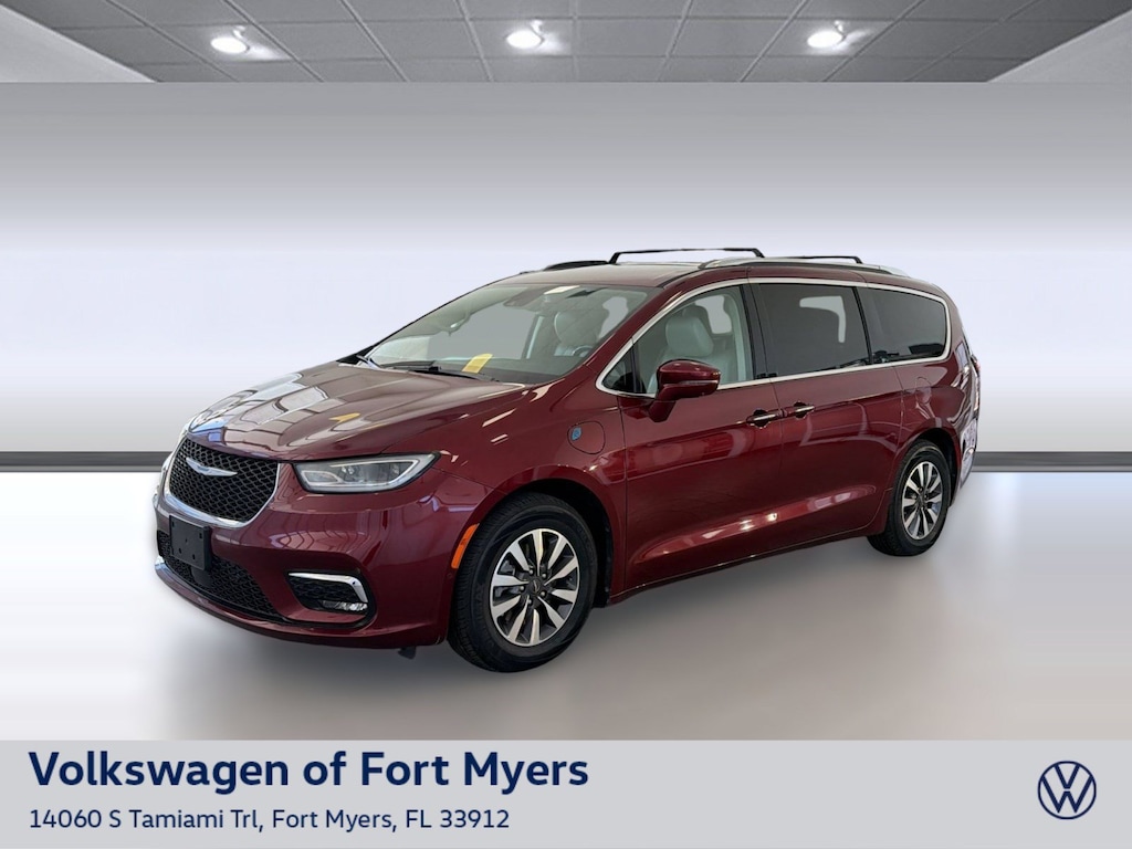 Used 2021 Chrysler Pacifica Hybrid Touring L Hybrid Touring L FWD
