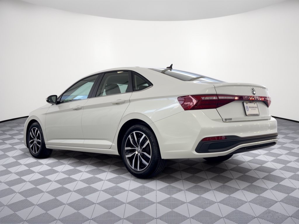 New 2027 Volkswagen Jetta 1.5T SE Sedan