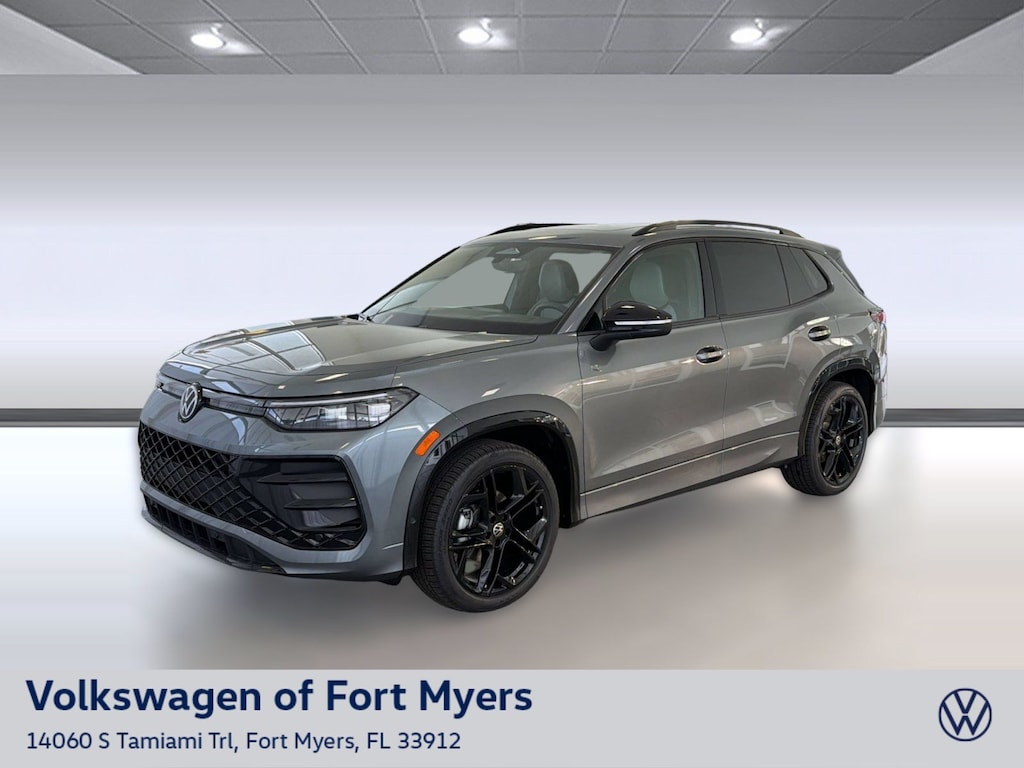 New 2026 Volkswagen Tiguan SE R-Line Black SUV