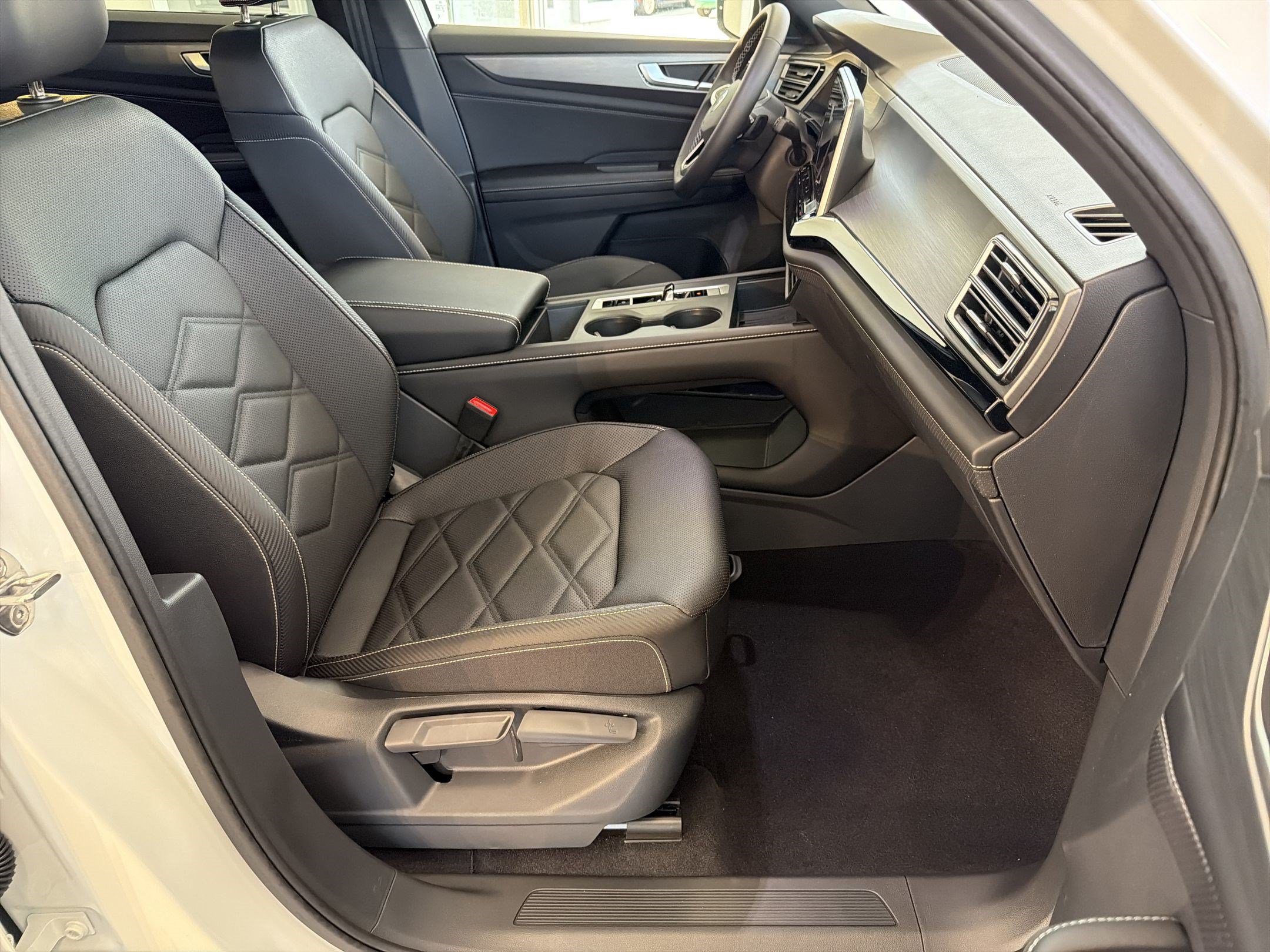 2026 Volkswagen Atlas Cross Sport SE - Photo 27