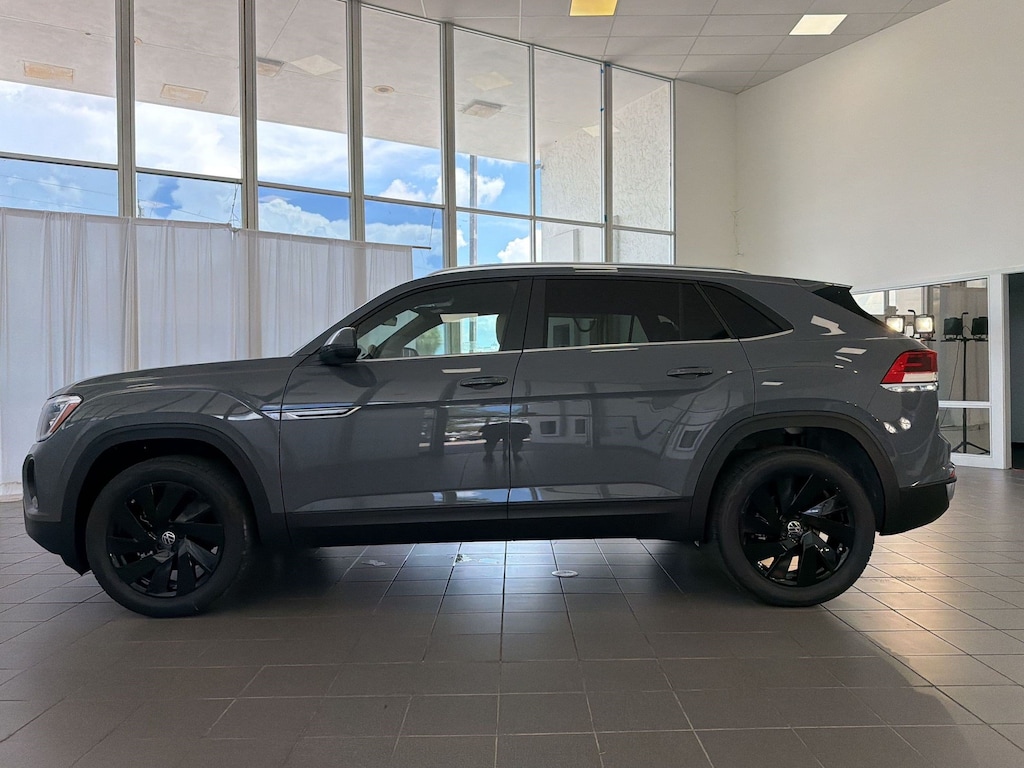 New 2026 Volkswagen Atlas Cross Sport SE w/Technology SUV