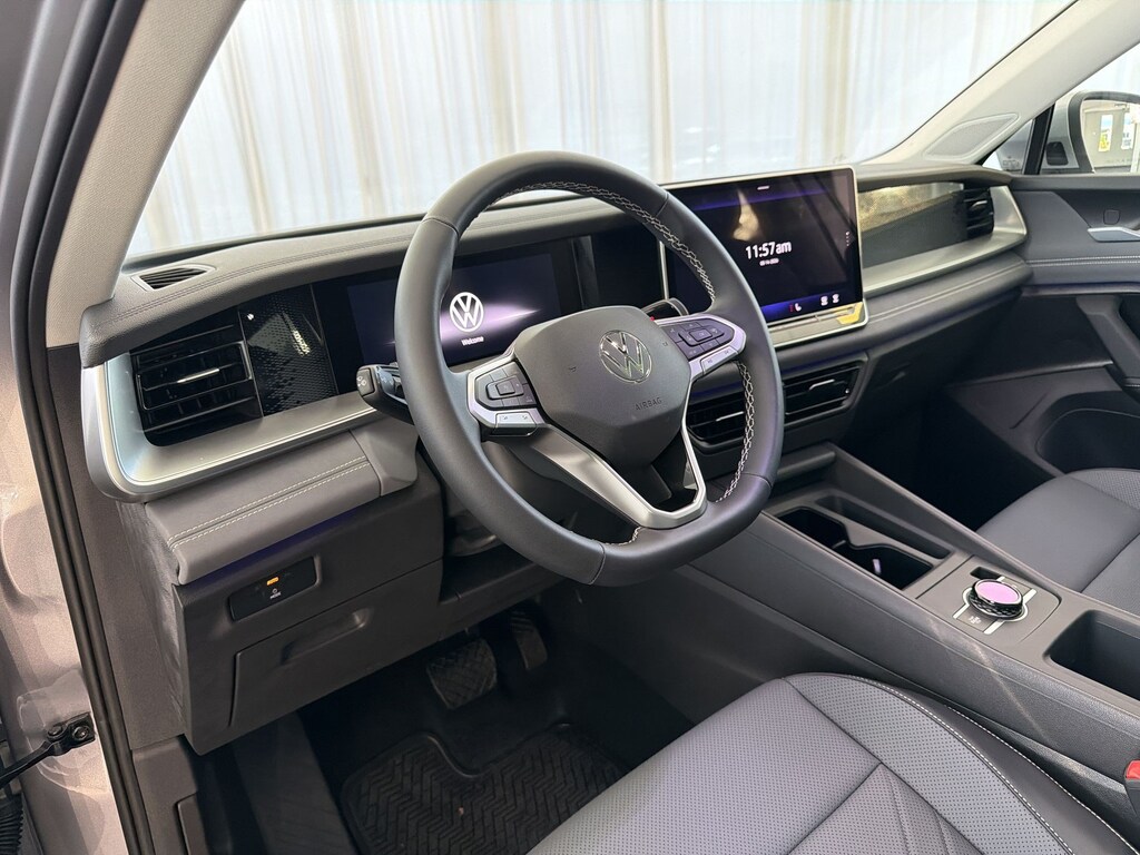 New 2026 Volkswagen Tiguan SE SUV