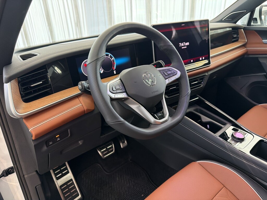 New 2026 Volkswagen Tiguan SEL R-Line Turbo SUV